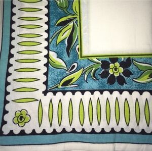 Williams Sonoma Blue, Lime and Black Floral Border Table Cloth & 6 Napkins